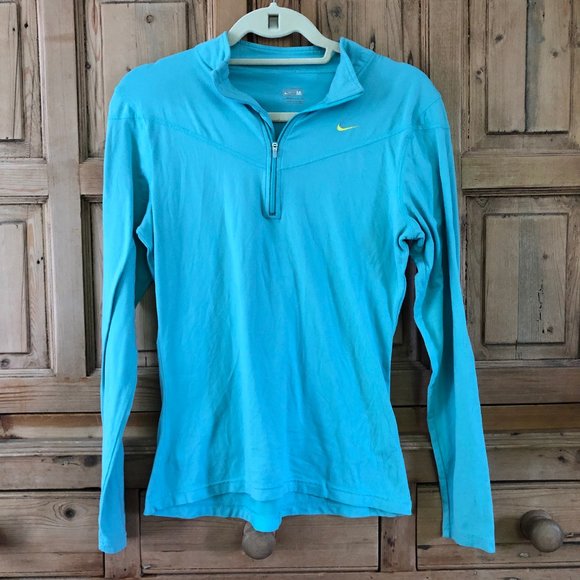 Nike Tops - 🎁 Medium Nike Blue Quarter Zip Longsleeve